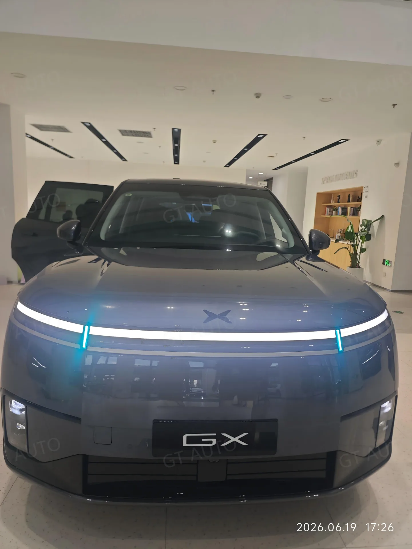 Xpeng GX