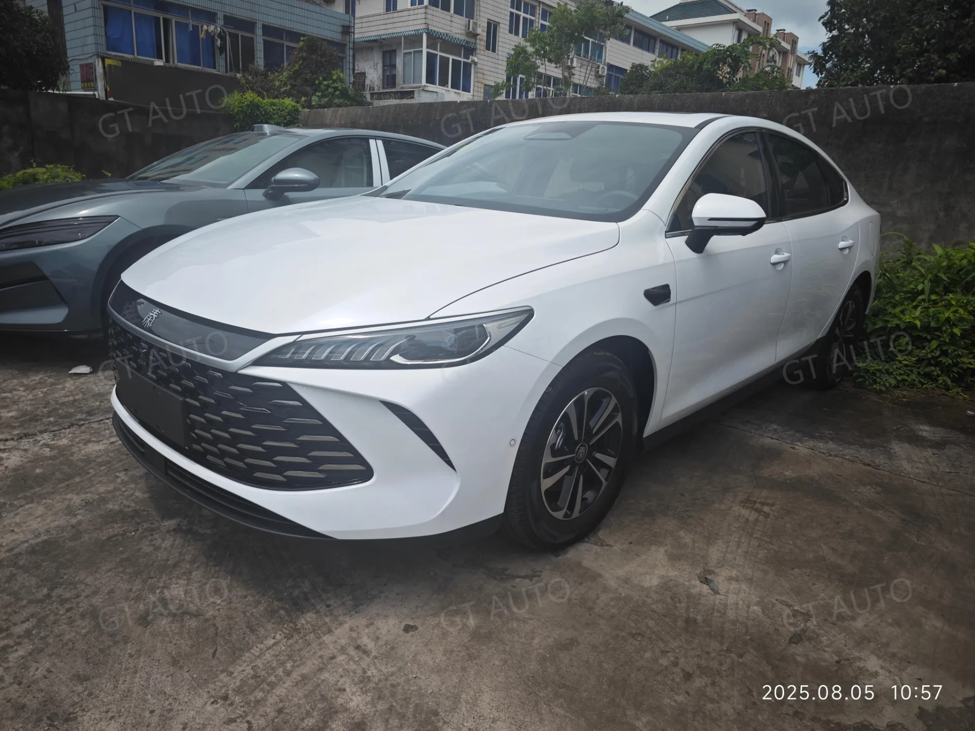 BYD EV 1